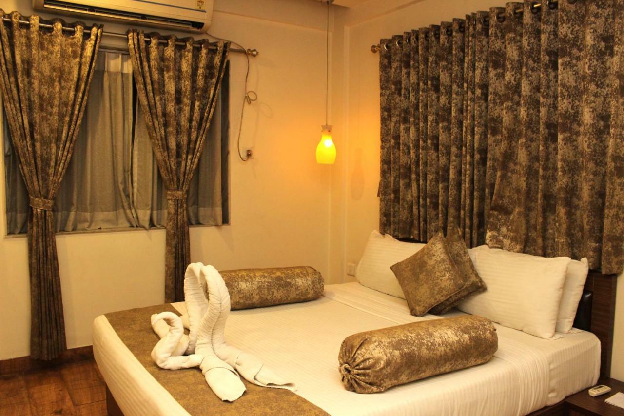 The Pearl Hotel Kalkutta Exterior foto