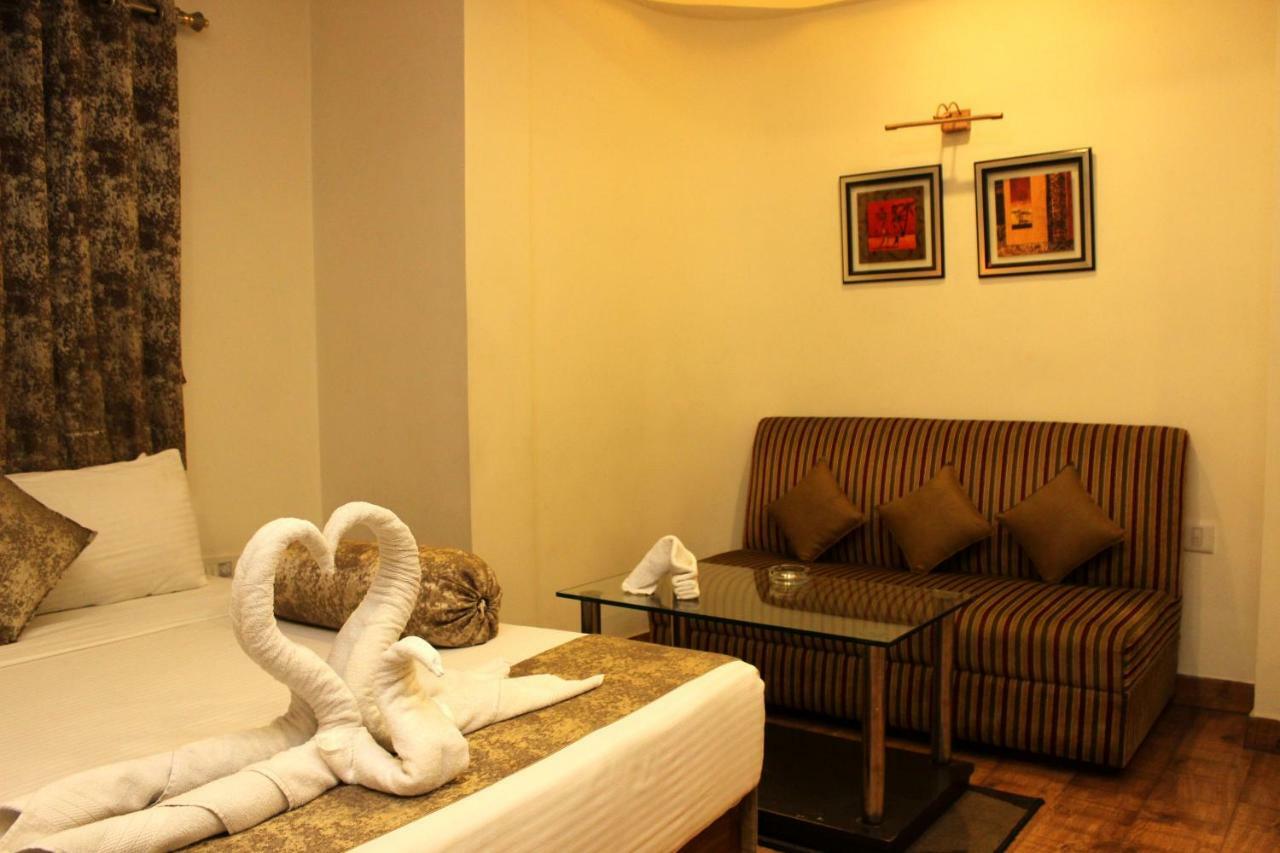 The Pearl Hotel Kalkutta Exterior foto